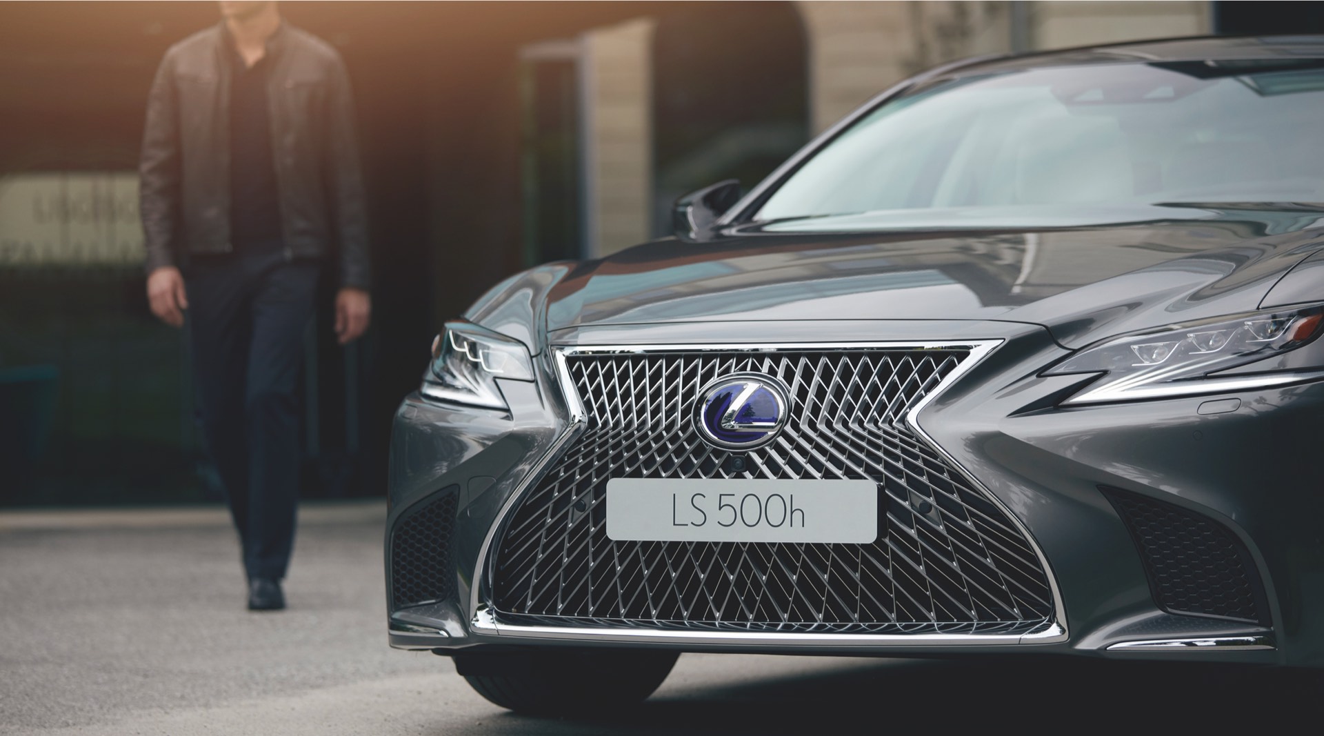 Lexus LS