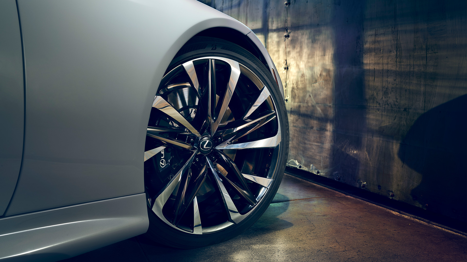 Pre-production model shown. Final range and specifications may differ from those depicted.