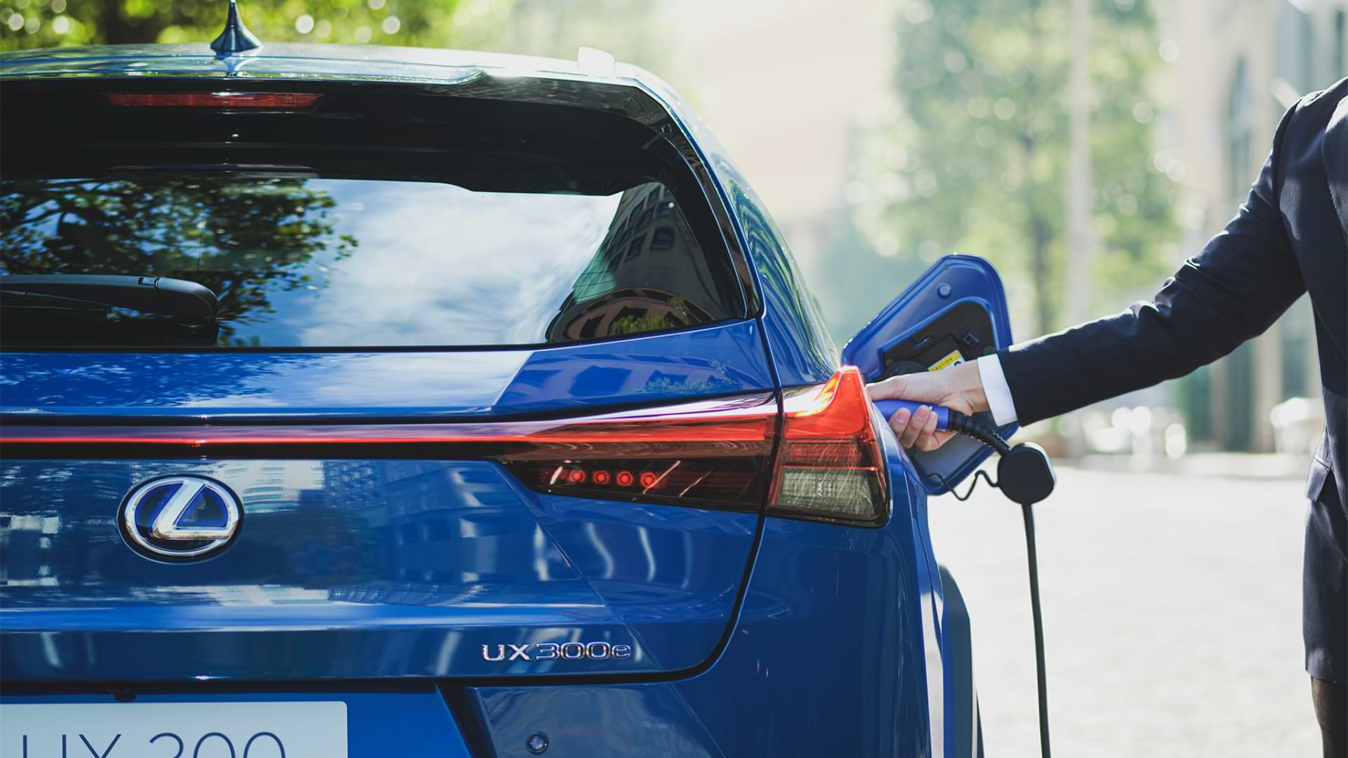 Lexus UX 300e Sports Luxury.